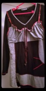 Tunic, sz Large, pyramid collection blk, red, wt